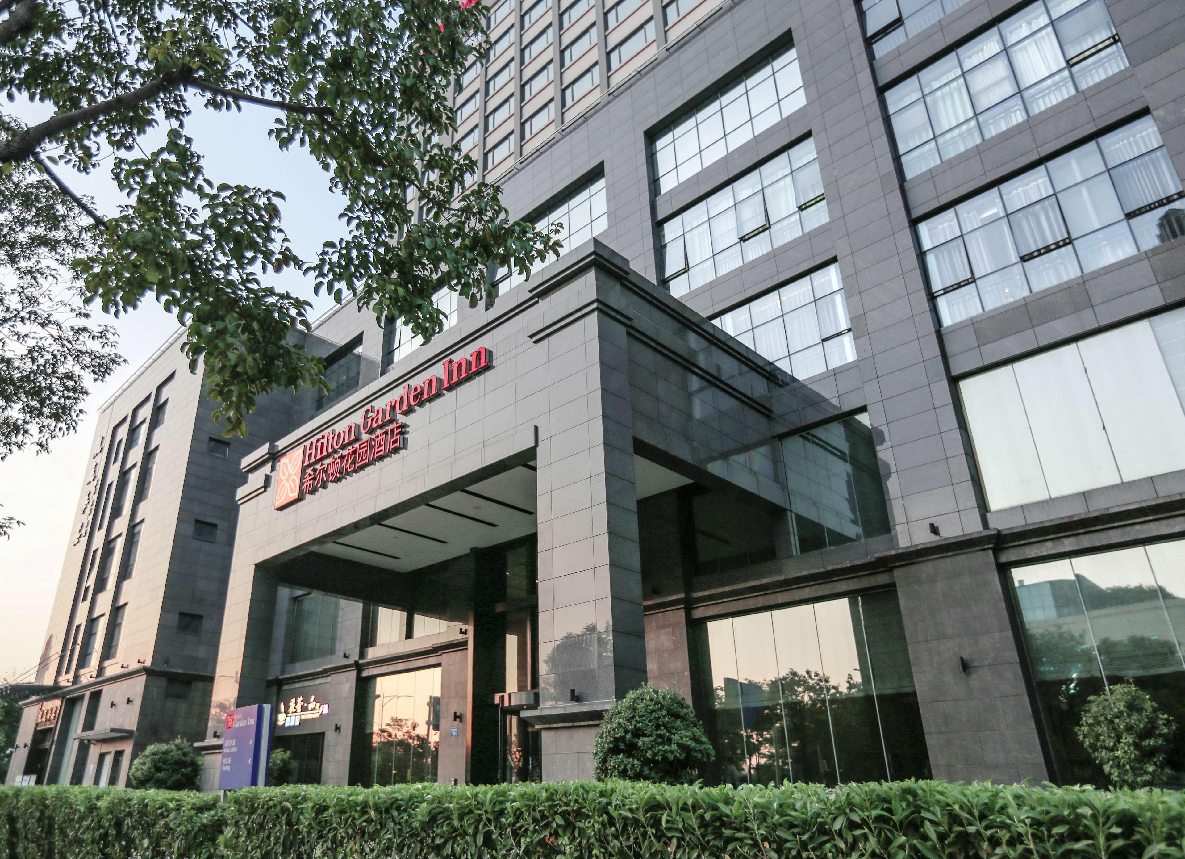 Hilton Garden Inn Foshan Exterior photo
