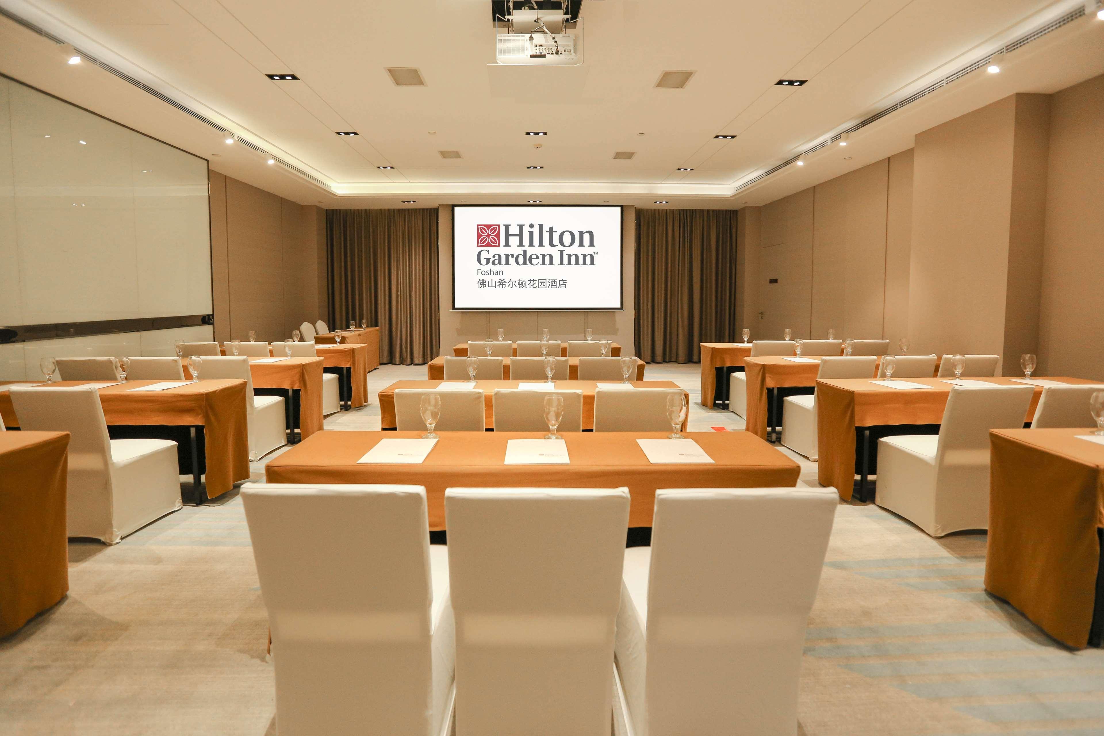 Hilton Garden Inn Foshan Exterior photo