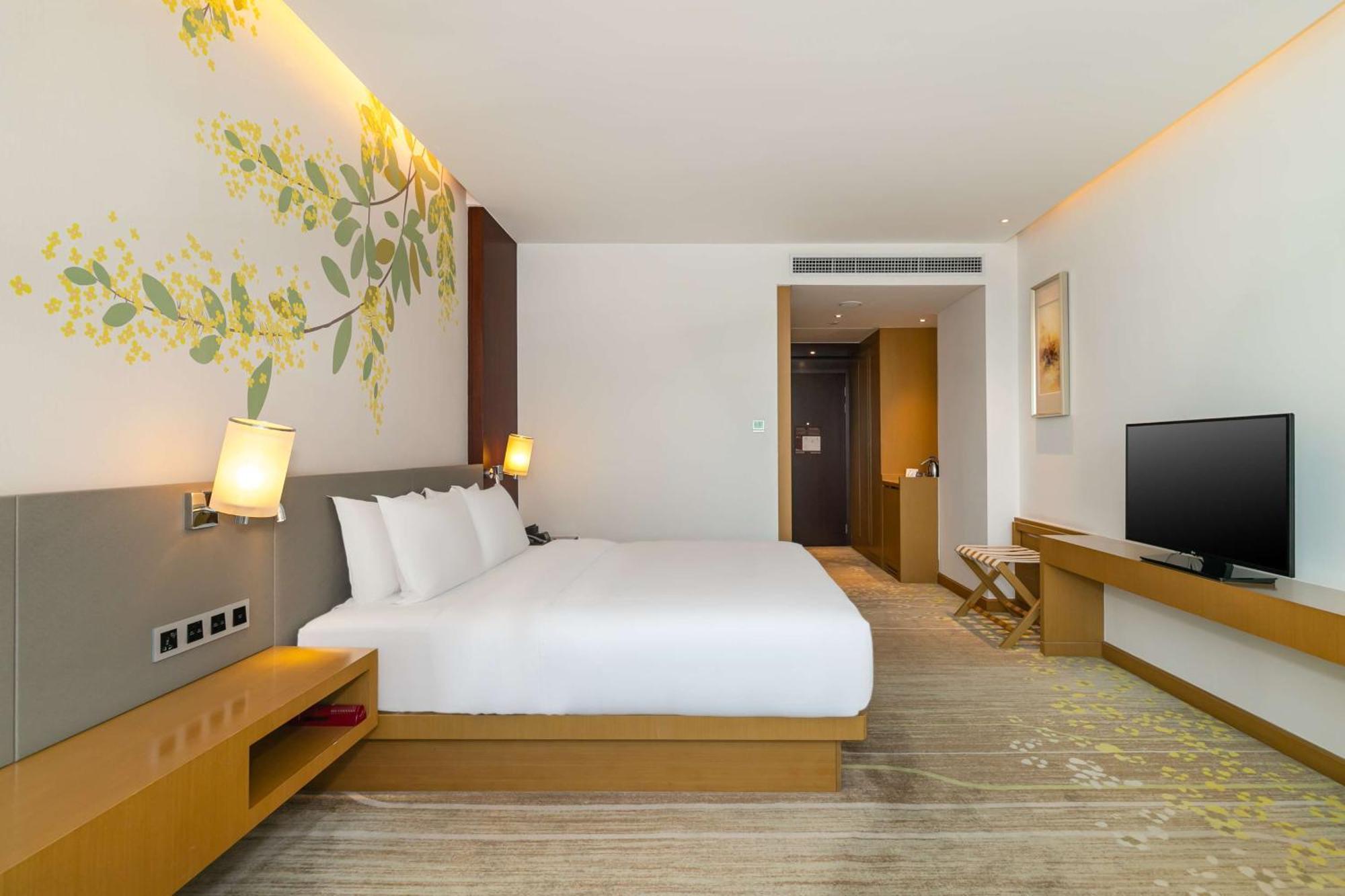 Hilton Garden Inn Foshan Exterior photo