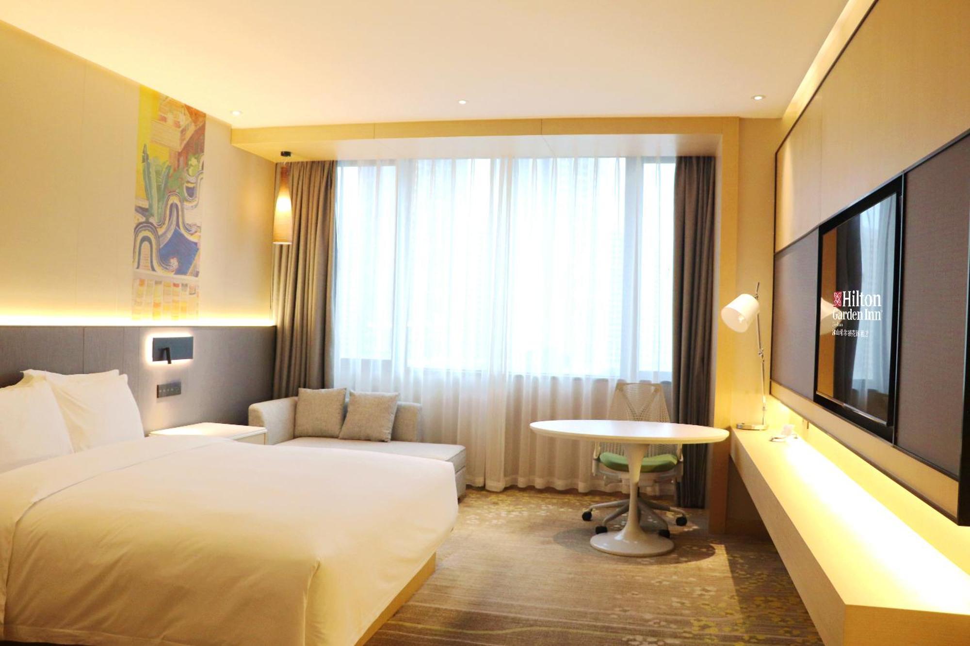 Hilton Garden Inn Foshan Exterior photo