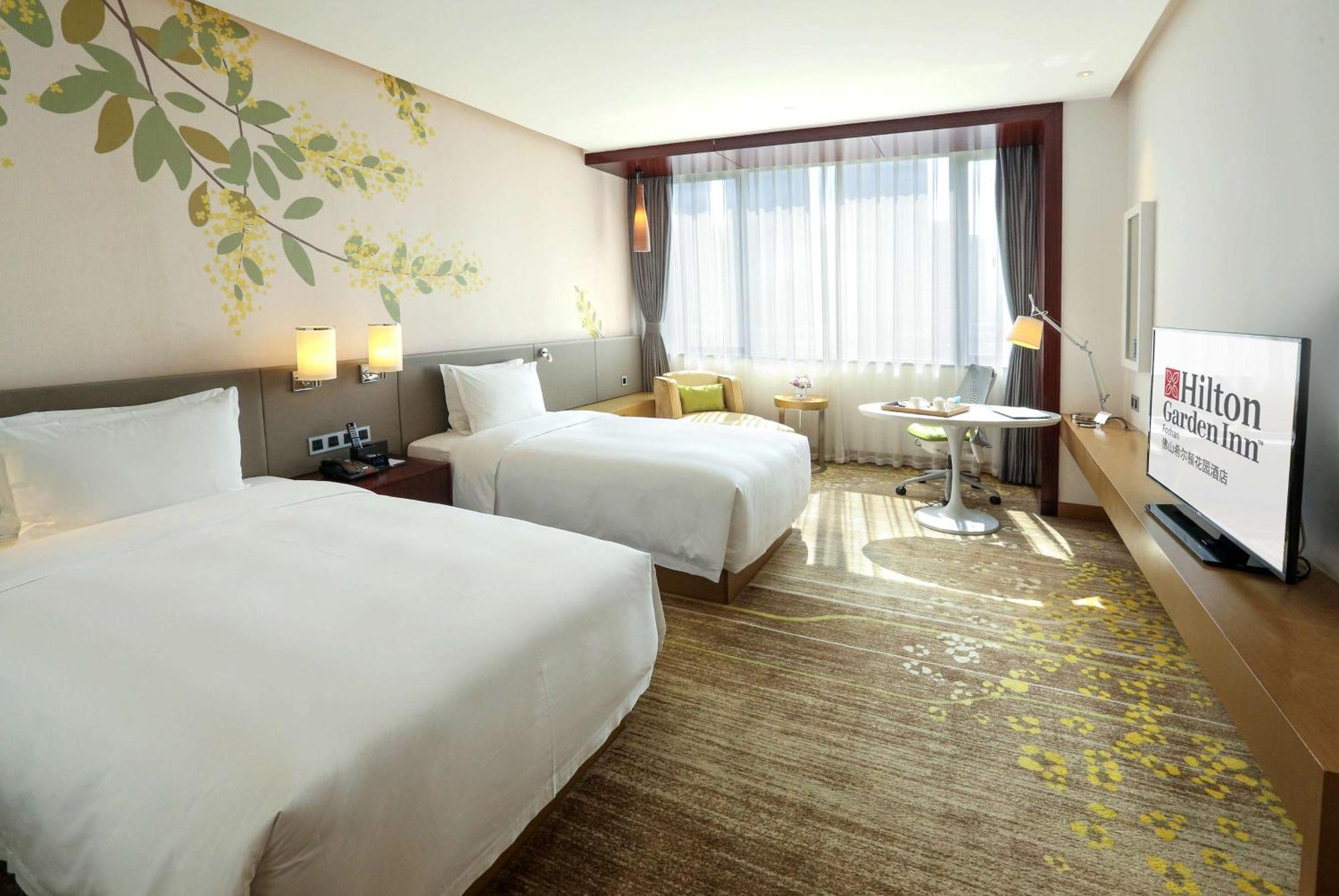 Hilton Garden Inn Foshan Exterior photo